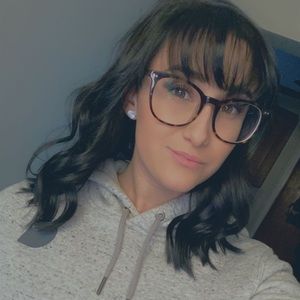 Meet your Posher, Jacquelyn